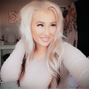 Meet your Posher, Brittany